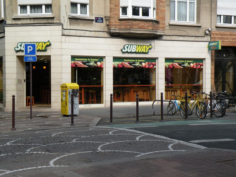  Subway, place Richebé